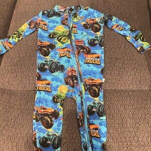 EUC posh peanut zippy. 3-6 months.  Limited release hot wheels.